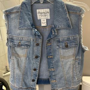 American Rag Large Sleeveless Jean Jacket